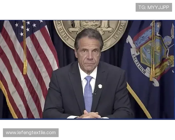 里昂高层震荡：特克斯特辞职，米歇尔 - 康接任首位女性主席